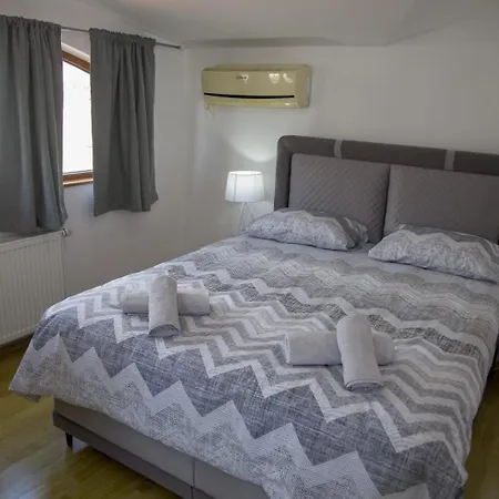 Apartmani Kamelia Mostar Exterior photo